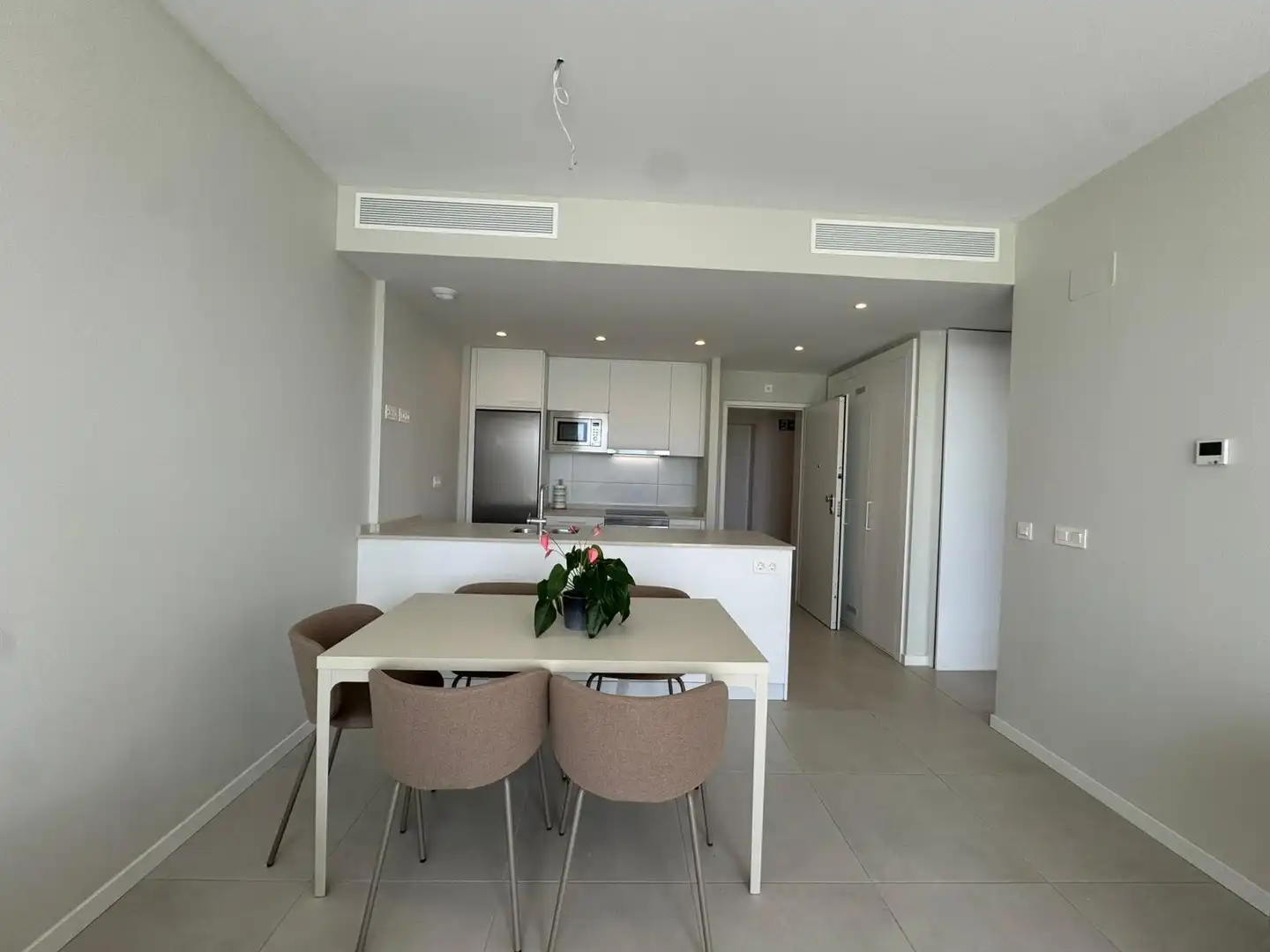 Cuina de Apartament en venda en Chipiona amb Aire condicionat, Terrassa i Traster