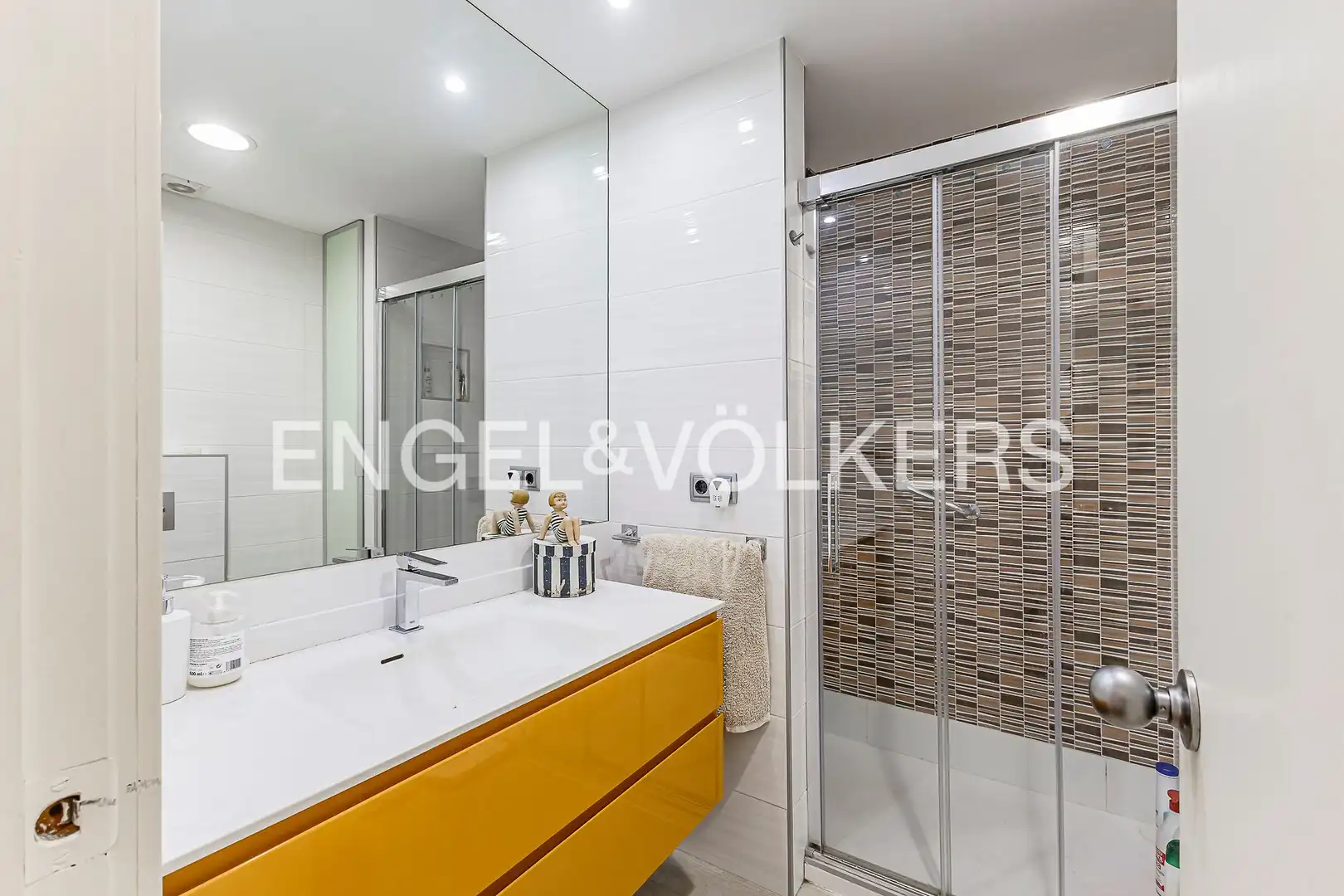Casa a schiera con giardino in vendita a Montmar, imagen 25