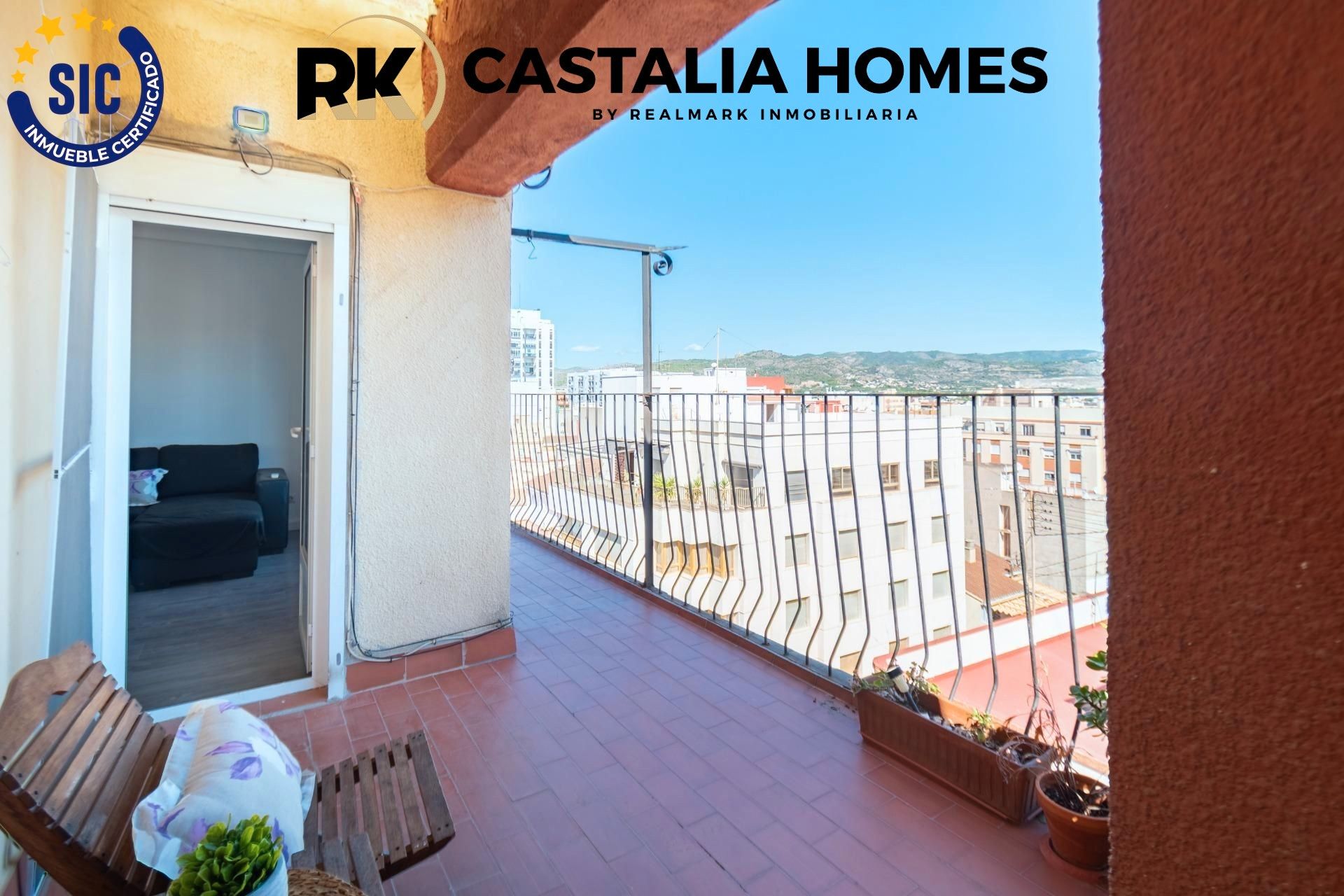 Exterior view of Flat for sale in Castellón de la Plana / Castelló de la Plana  with Terrace, Storage room and Furnished