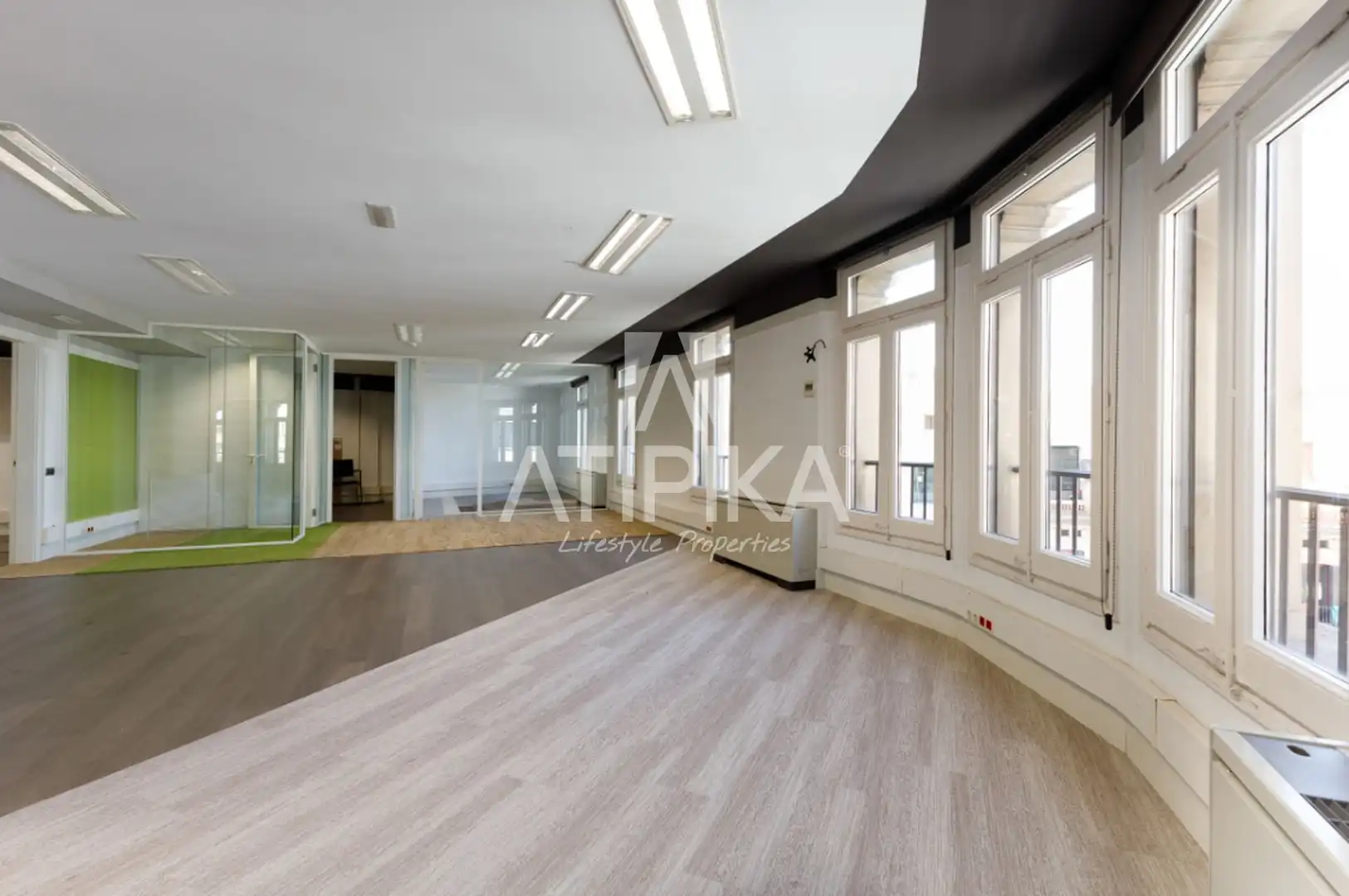 Office for rent in Eixample