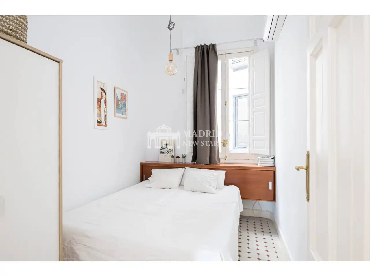 Bedroom of Flat for rent in Madrid  with Air Conditioner, Heating and Parquet flooring