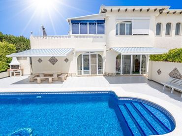 Casa con piscina in vendita a El Tossal - Bello Horizonte