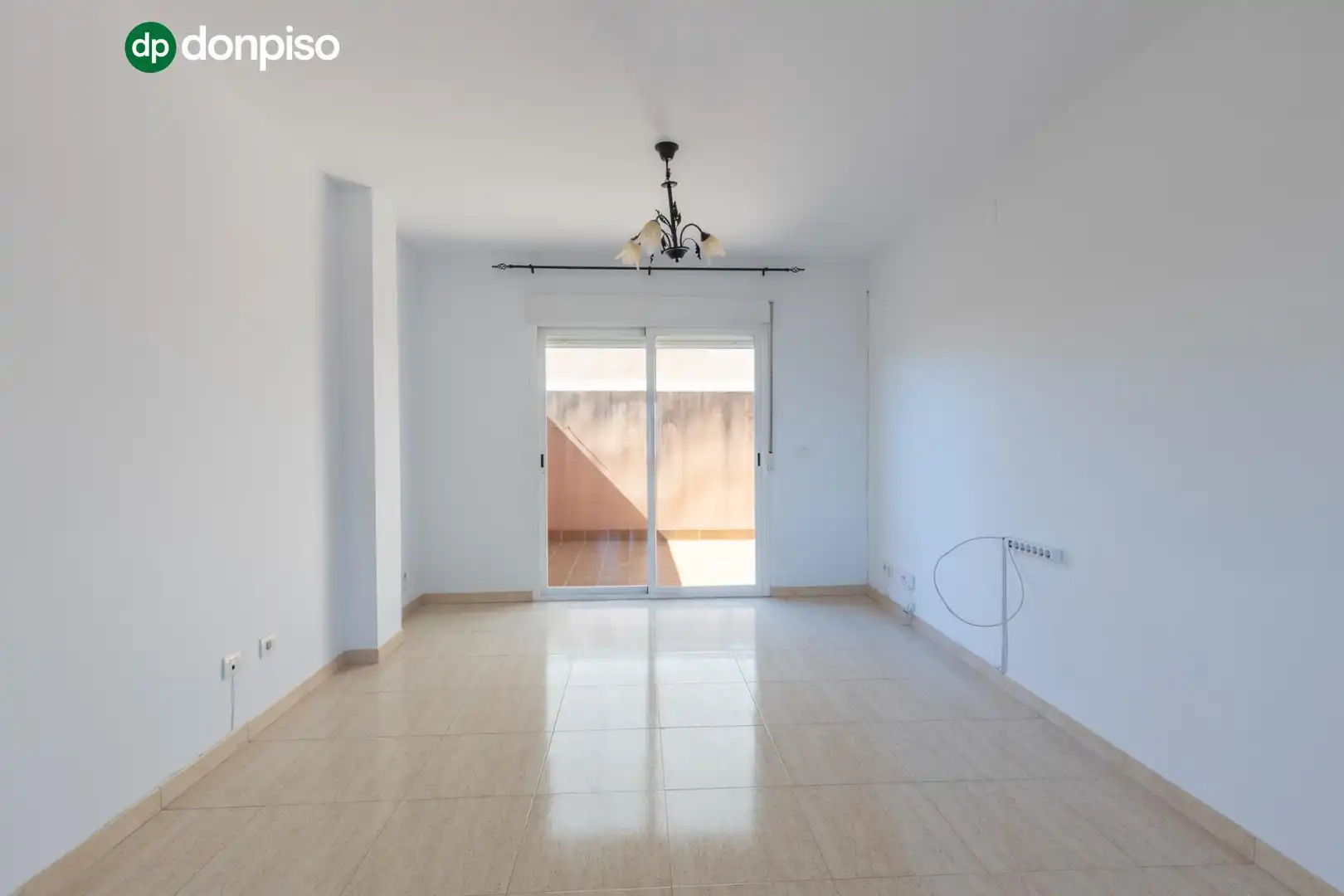 Adosado con terraza en venta en Calle FRANCISCO DE GOYA 6, imagen 2