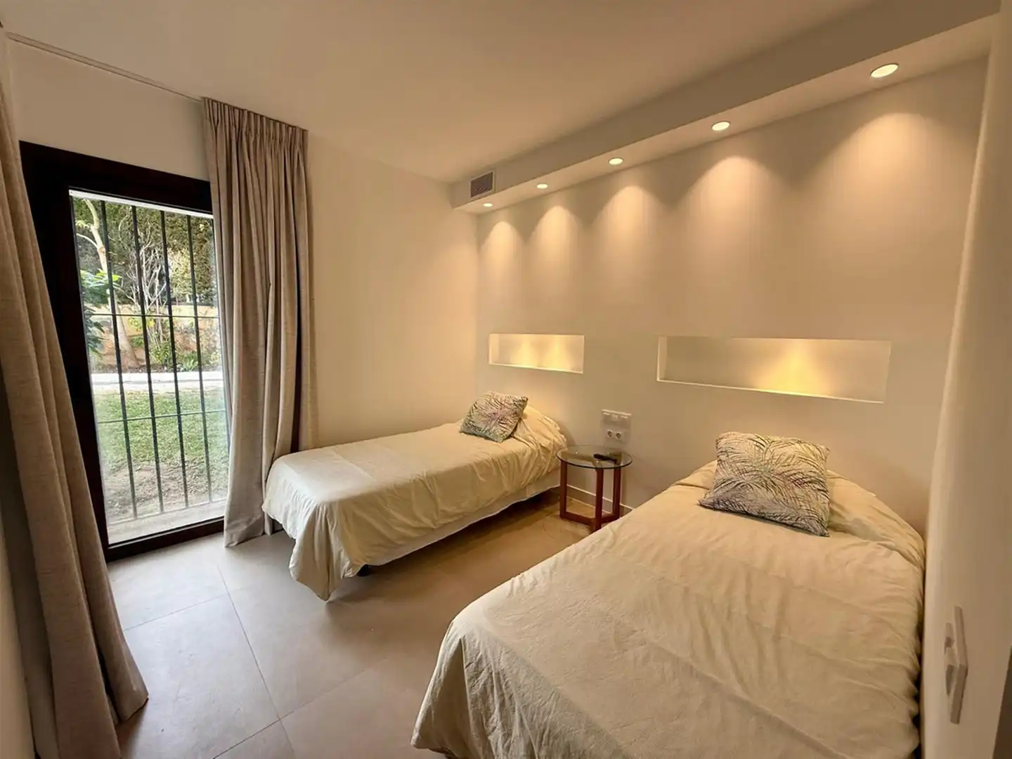 Habitación de Apartamento en venta en Marbella con Aire acondicionado
