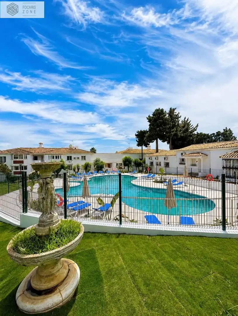 Swimming pool of Ground floor for sale in Estepona  with Private garden, Terrace and Community pool