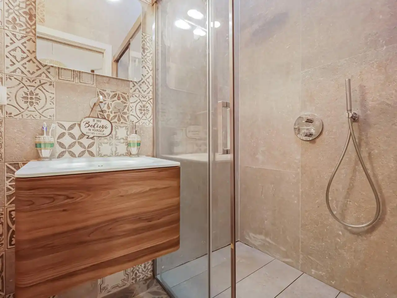 Bathroom of Buildings for sale in Málaga