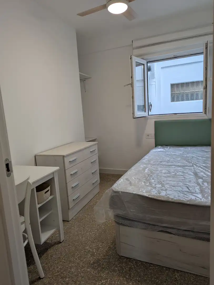 Habitación de Piso en venta en Paterna