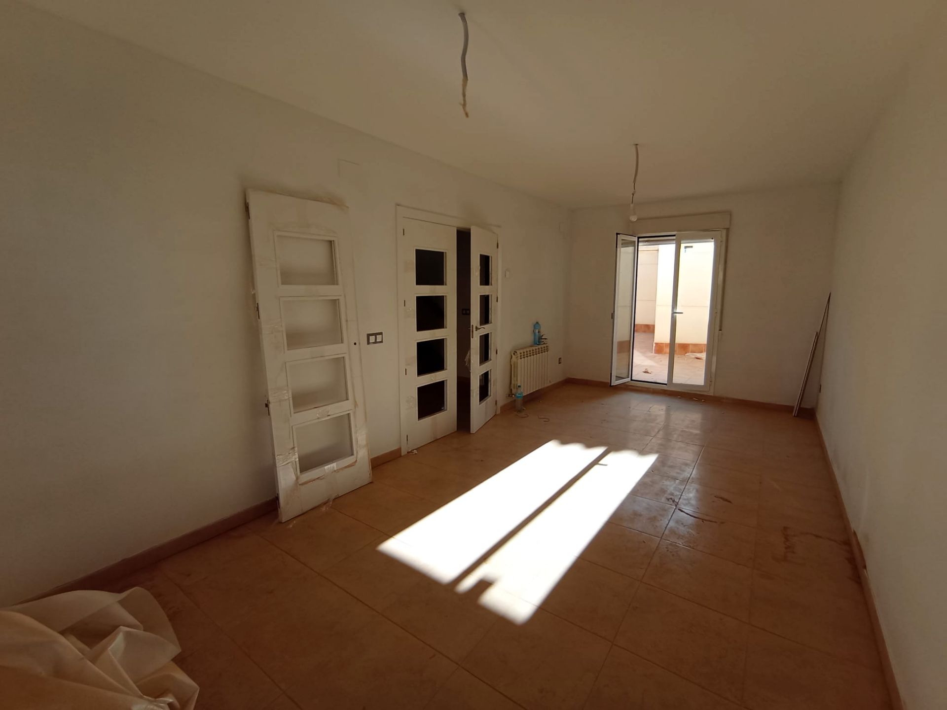 Casa adosada en venta en Tomelloso con Calefacción, Jardín privado y Terraza