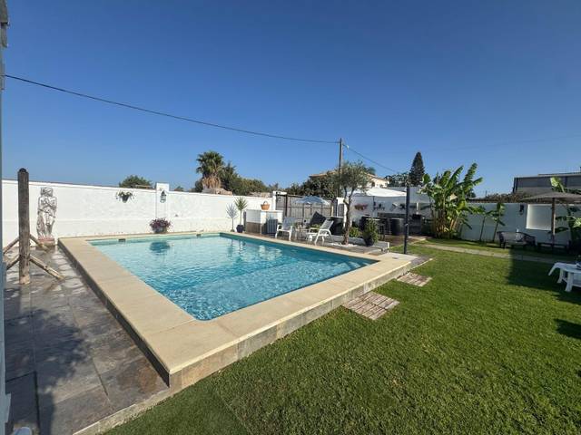 Casa-chalet en Venta en Bonanza - Avda de Huelva - Barrio Andalucia