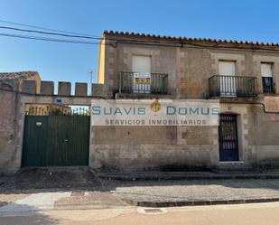 Exterior view of Single-family semi-detached for sale in San Cebrián de Castro