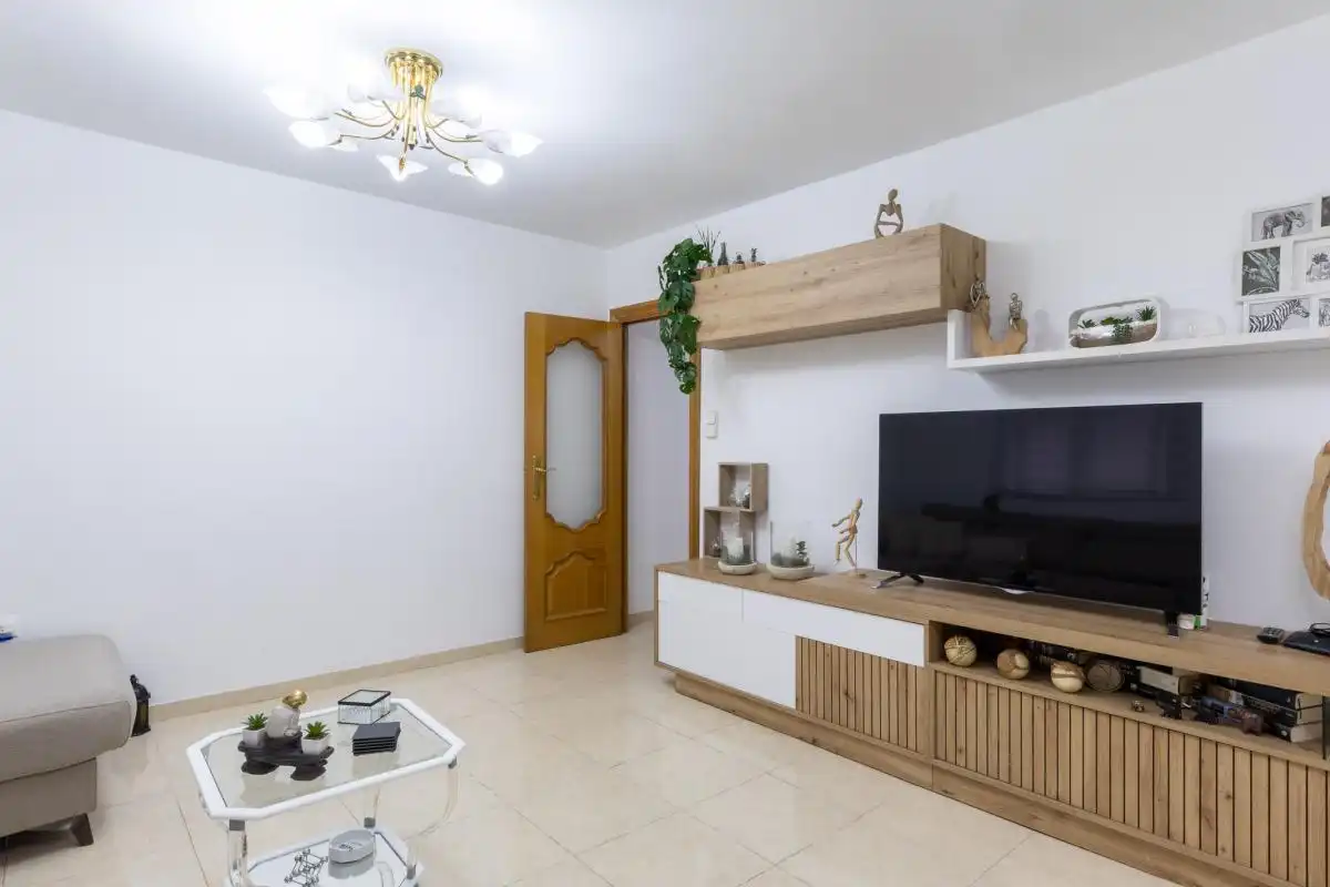 Sala de estar de Piso en venta en Mislata con Aire acondicionado, Calefacción y Terraza