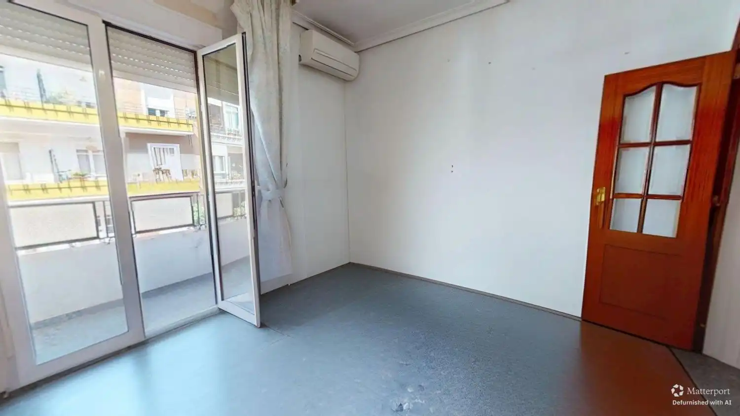 Bedroom of Flat for sale in Sevilla  with Air Conditioner, Terrace and Storage room