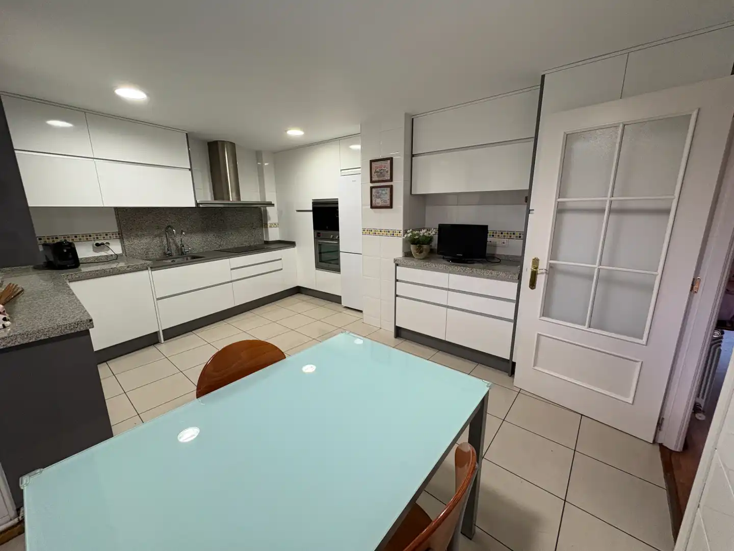 Cocina de Casa adosada en venta en Simancas con Aire acondicionado, Calefacción y Jardín privado