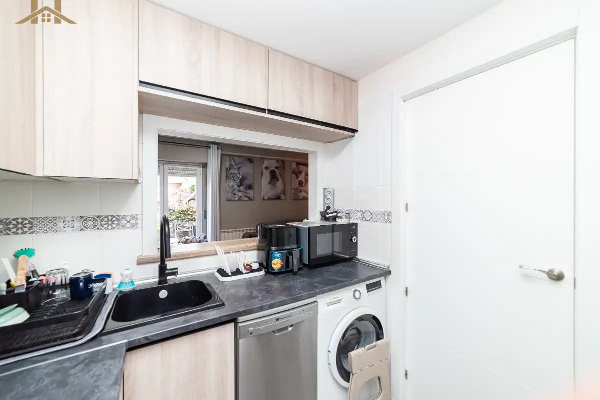 Küche von Maisonette zum Verkauf in Sevilla la Nueva mit Klimaanlage, Terrasse und Abstellraum