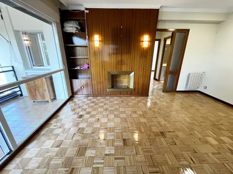 Living room of Flat for rent in Madrid  with Air Conditioner, Heating and Parquet flooring