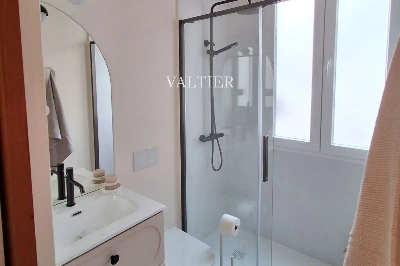 Piso con ascensor en venta en Maestro Alonso, imagen 6