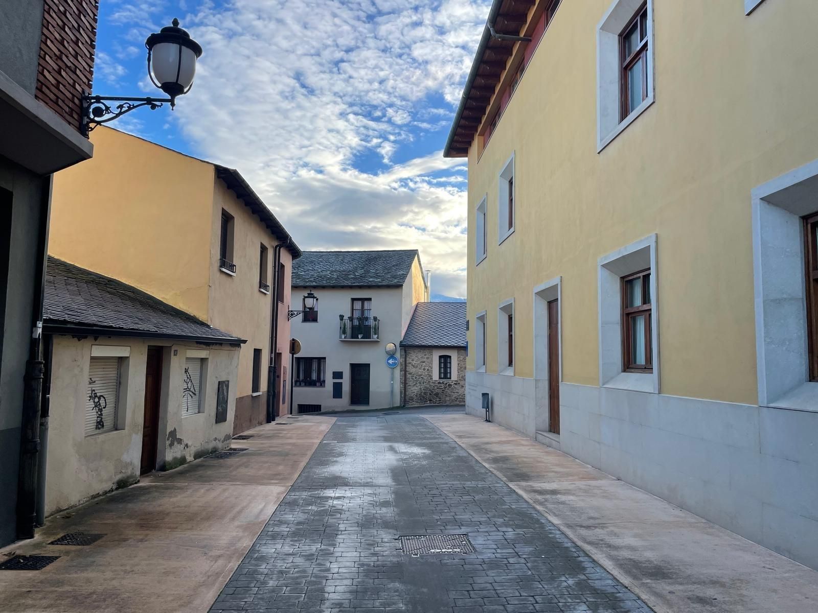 Exterior view of Country house for sale in Ponferrada  with Private garden