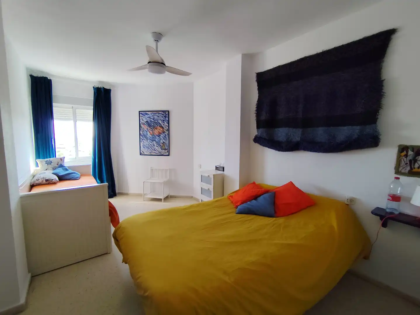 Habitación de Apartamento de alquiler en Sanlúcar de Barrameda con Amueblado, Lavadora y Microondas
