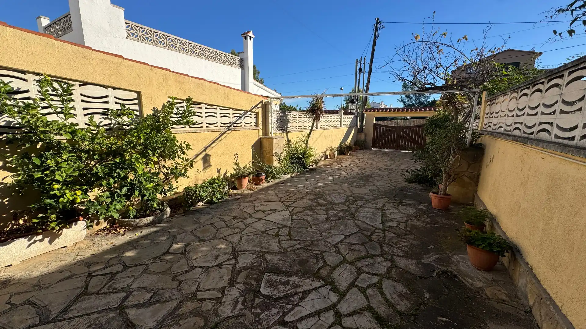 Vista exterior de Casa o chalet en venta en Torredembarra con Aire acondicionado, Calefacción y Jardín privado