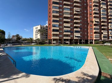 Apartament amb piscina en venda a Playa Muchavista