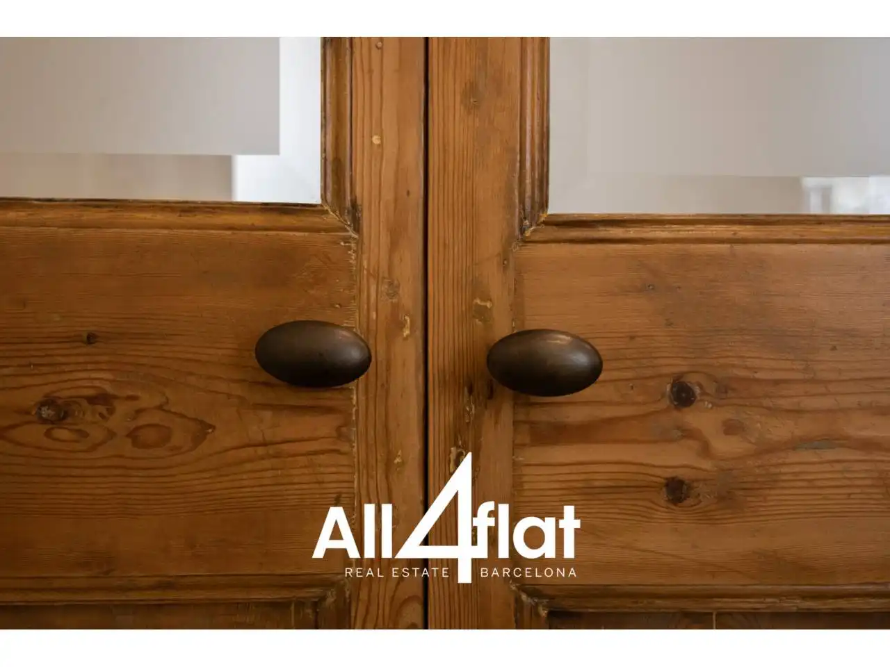 Exterior view of Flat for sale in Barcelona  with Air Conditioner, Parquet flooring and Terrace
