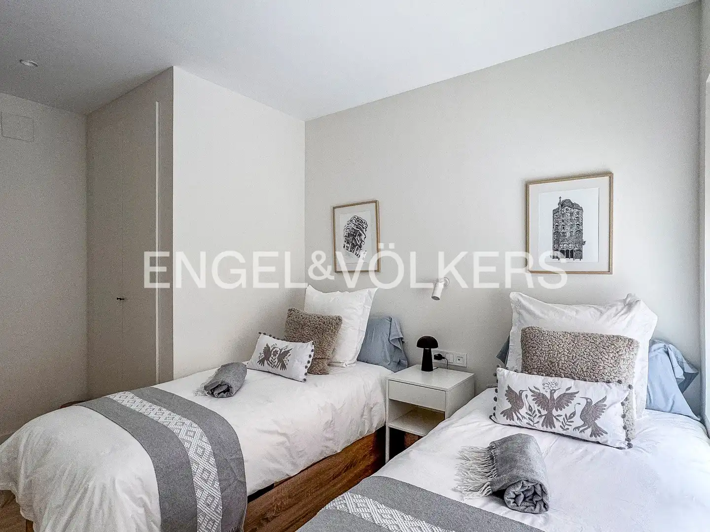 Bedroom of Flat for rent in Barcelona  with Air Conditioner, Heating and Parquet flooring
