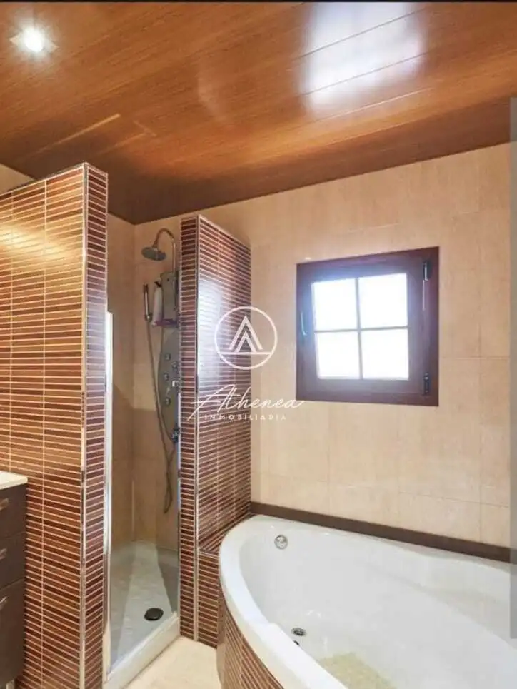 Baño de Casa o chalet en venta en Roquetas de Mar con Aire acondicionado, Jardín privado y Terraza