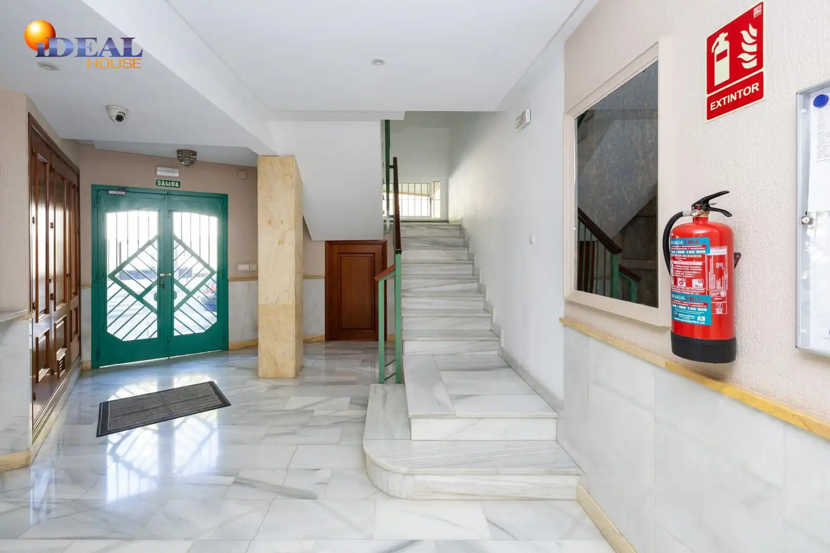 Piso en venta en Granada con Aire acondicionado, Calefacción y Terraza