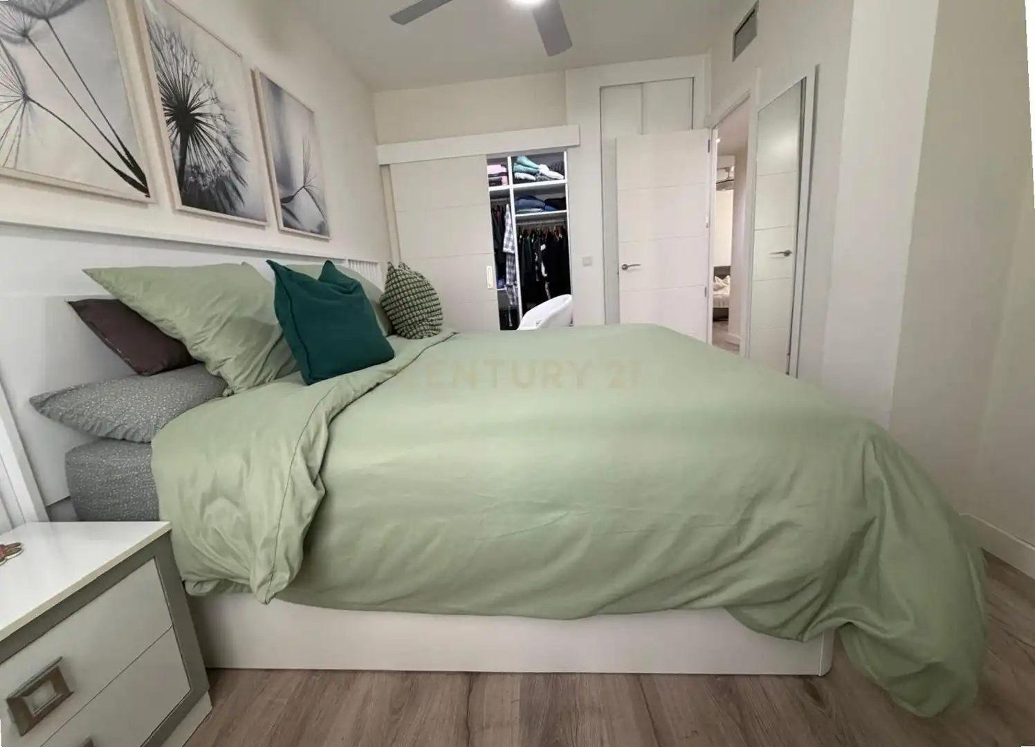 Bedroom of Apartments for rent in Malpartida de Cáceres  with Oven, Washing machine and Microwave