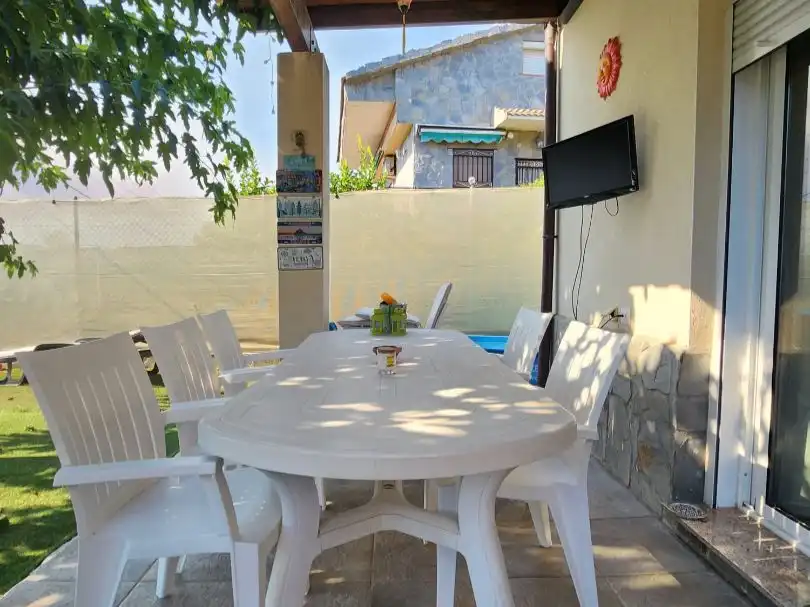 Chalet con jardín en venta en Carrer de Montsant 2220, imagen 4
