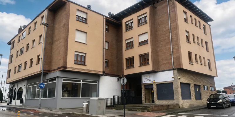 Flat for sale in Calle LEOPOLDO LUGONES, Lugones