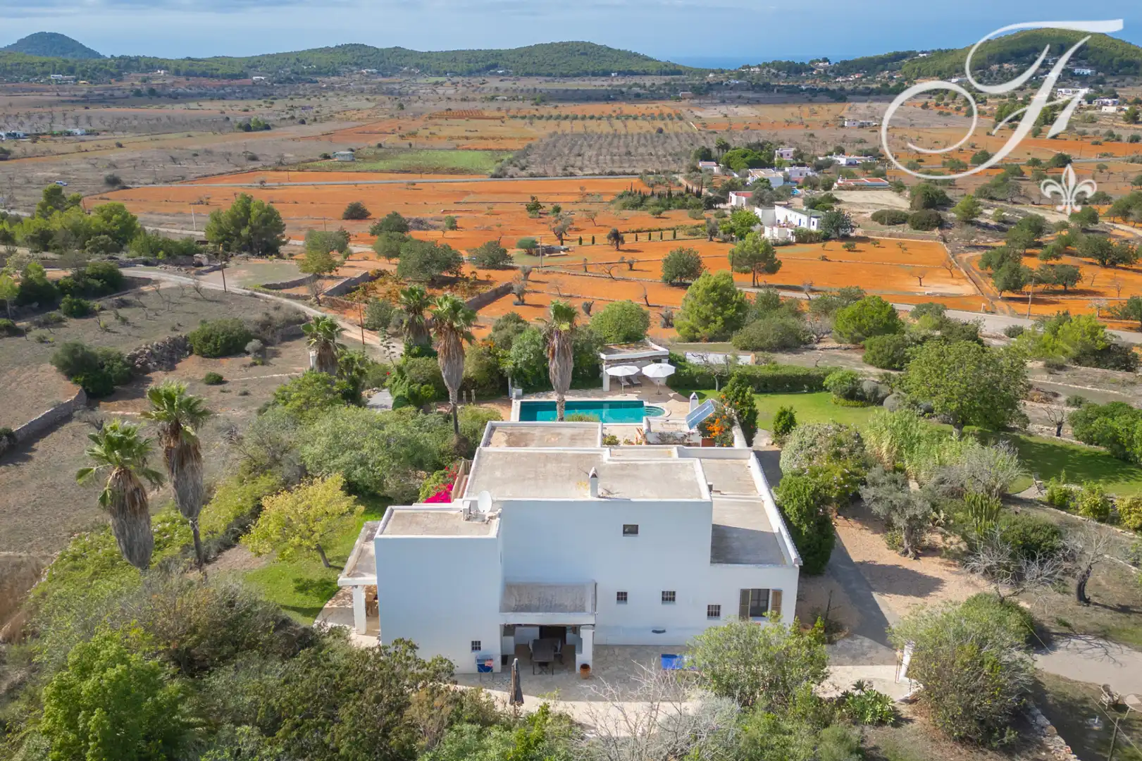 Vista exterior de Finca rústica en venda en Sant Antoni de Portmany amb Calefacció, Jardí privat i Terrassa