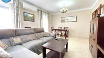 Living room of Flat for sale in El Cuervo de Sevilla  with Air Conditioner, Heating and Balcony