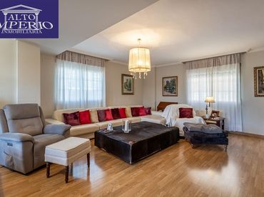 Doppelhaushälfte mit Pool zum Verkauf in Camino DEL LORADOR