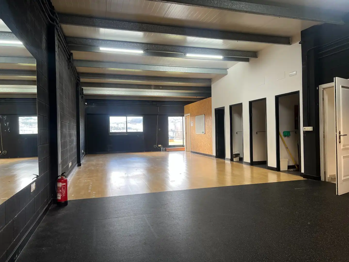 Nau industrial en venda en Oleiros amb Alarma