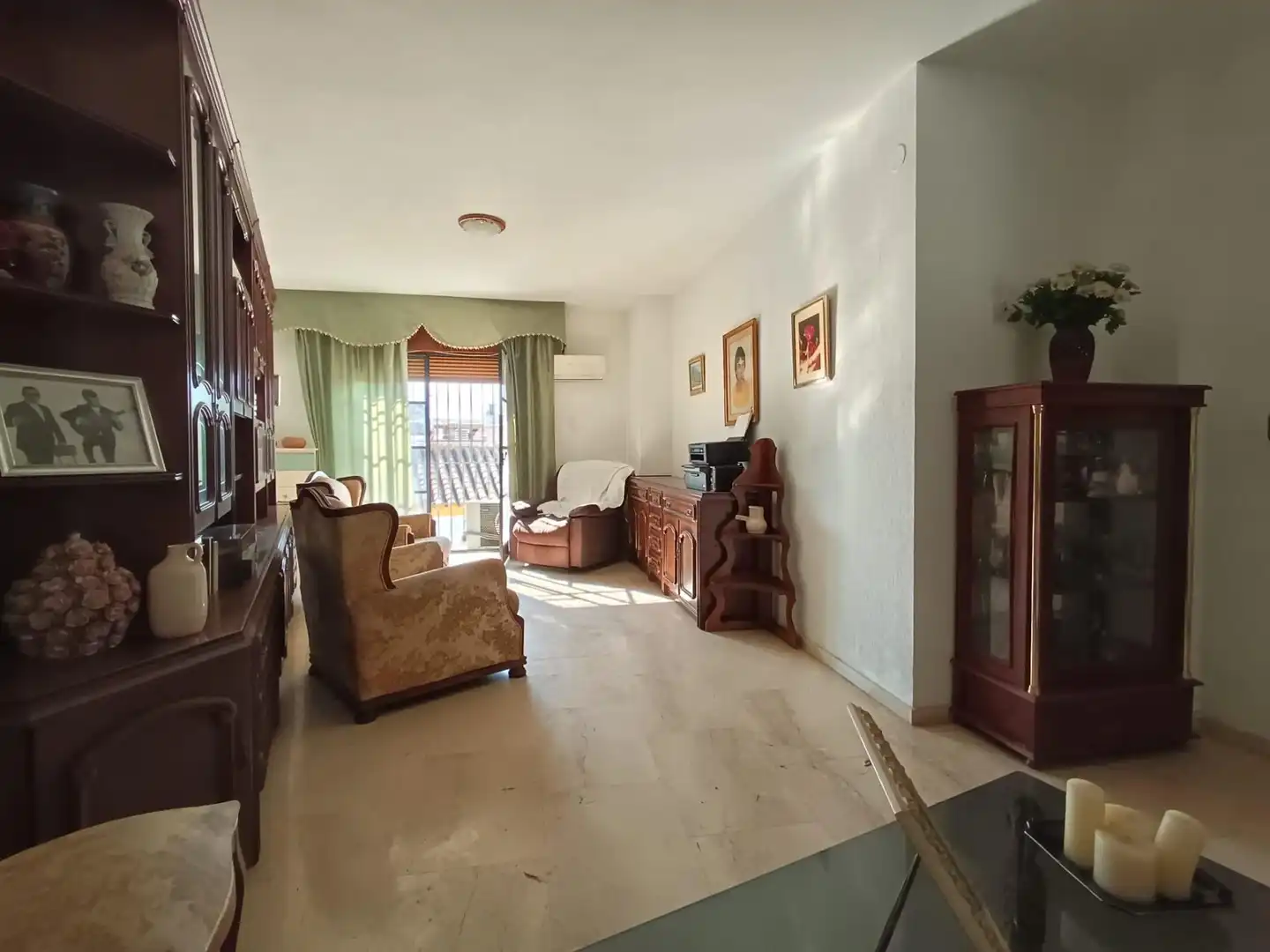 Living room of Flat for sale in Córdoba  with Air Conditioner, Terrace and Storage room