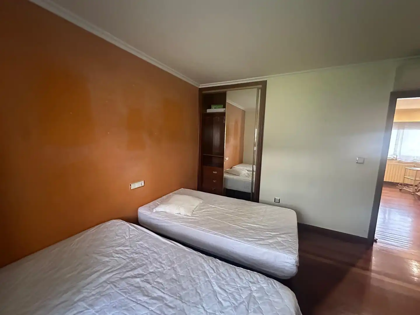 Dormitori de Casa adosada en venda en Ourense Capital  amb Aire condicionat, Jardí privat i Terrassa
