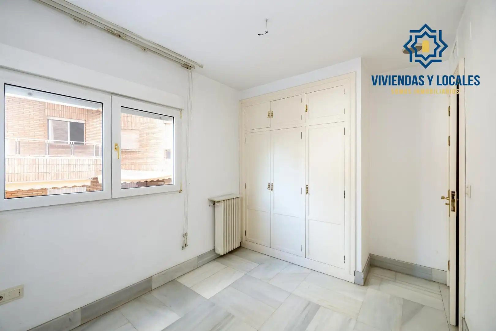 Bedroom of Flat for sale in Granada