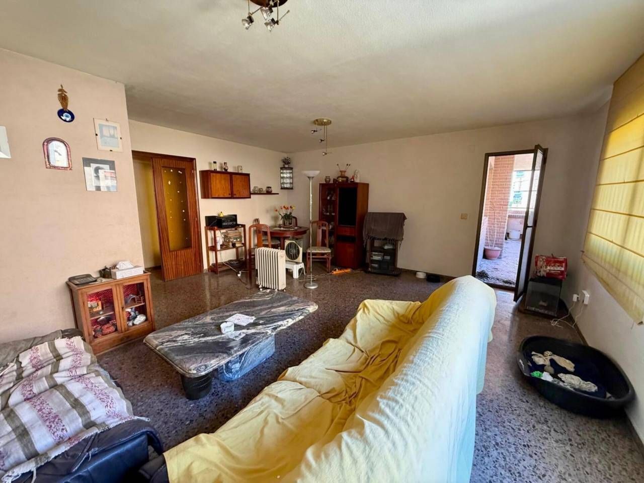 Sala d'estar de Pis en venda en  Valencia Capital amb Terrassa i Balcó
