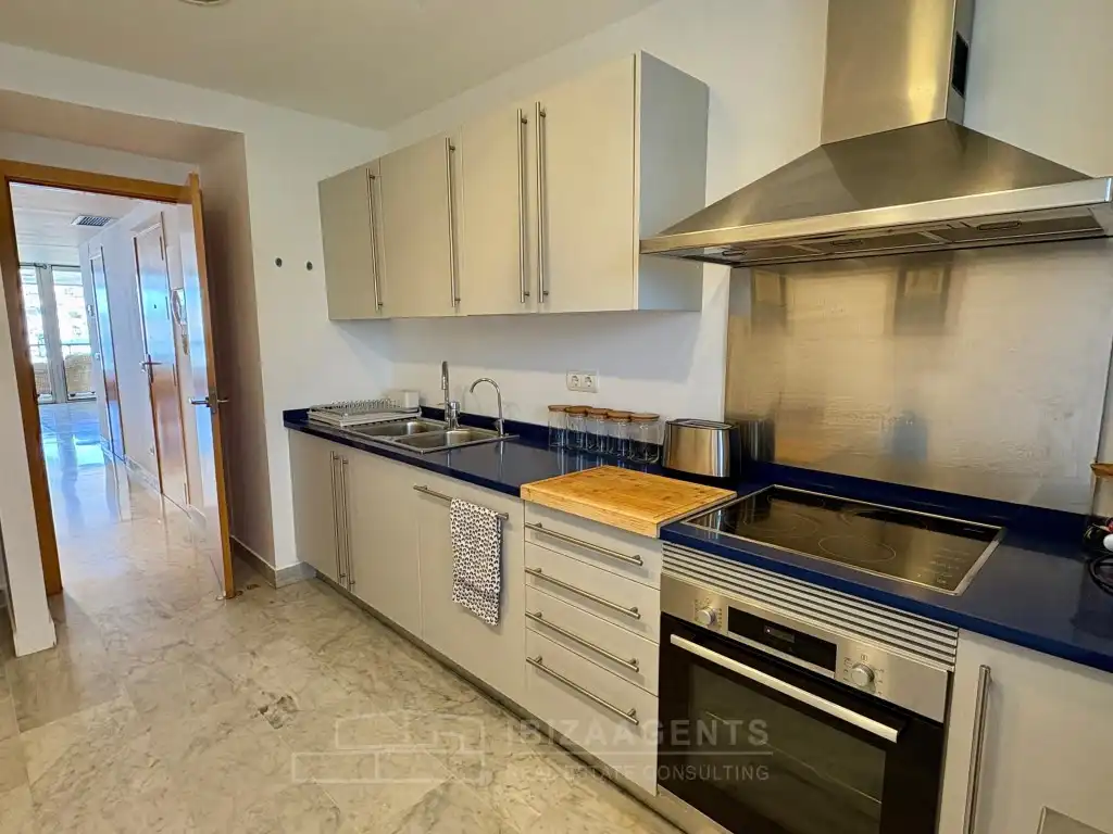Cocina de Apartamento de alquiler en Eivissa con Aire acondicionado, Terraza y Amueblado