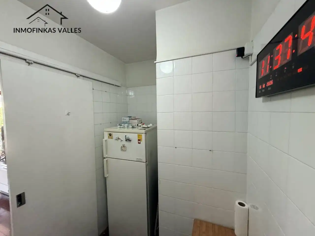 Kitchen of Flat for sale in Sant Andreu de la Barca, Barcelona