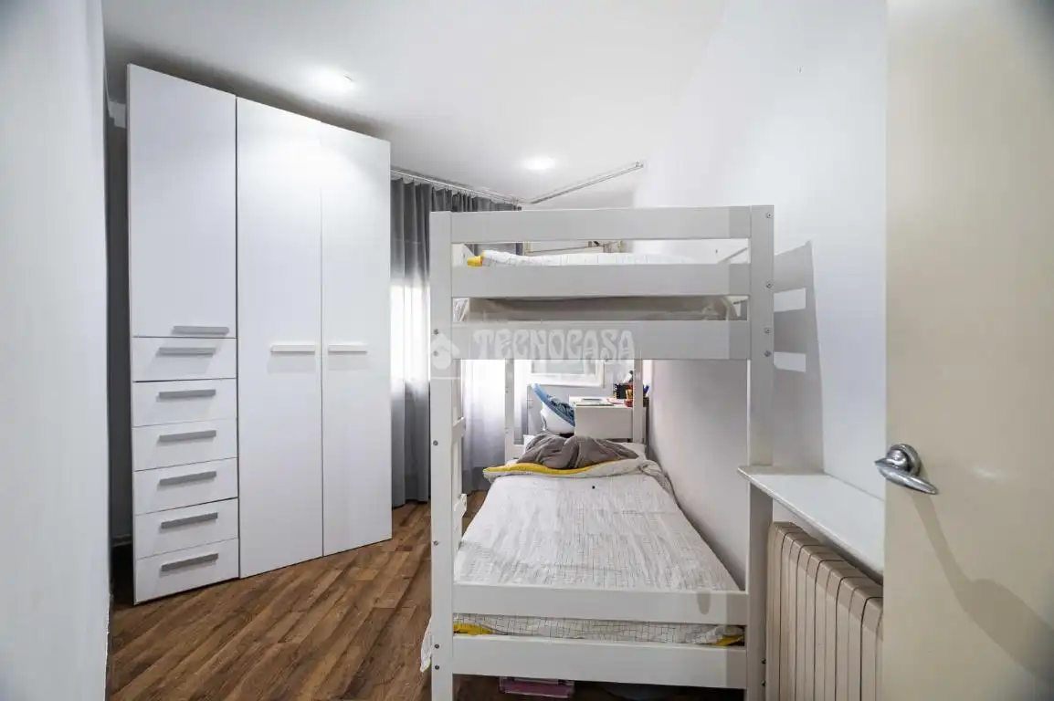 Habitación de Piso en venta en Sant Vicenç Dels Horts con Aire acondicionado, Calefacción y Terraza