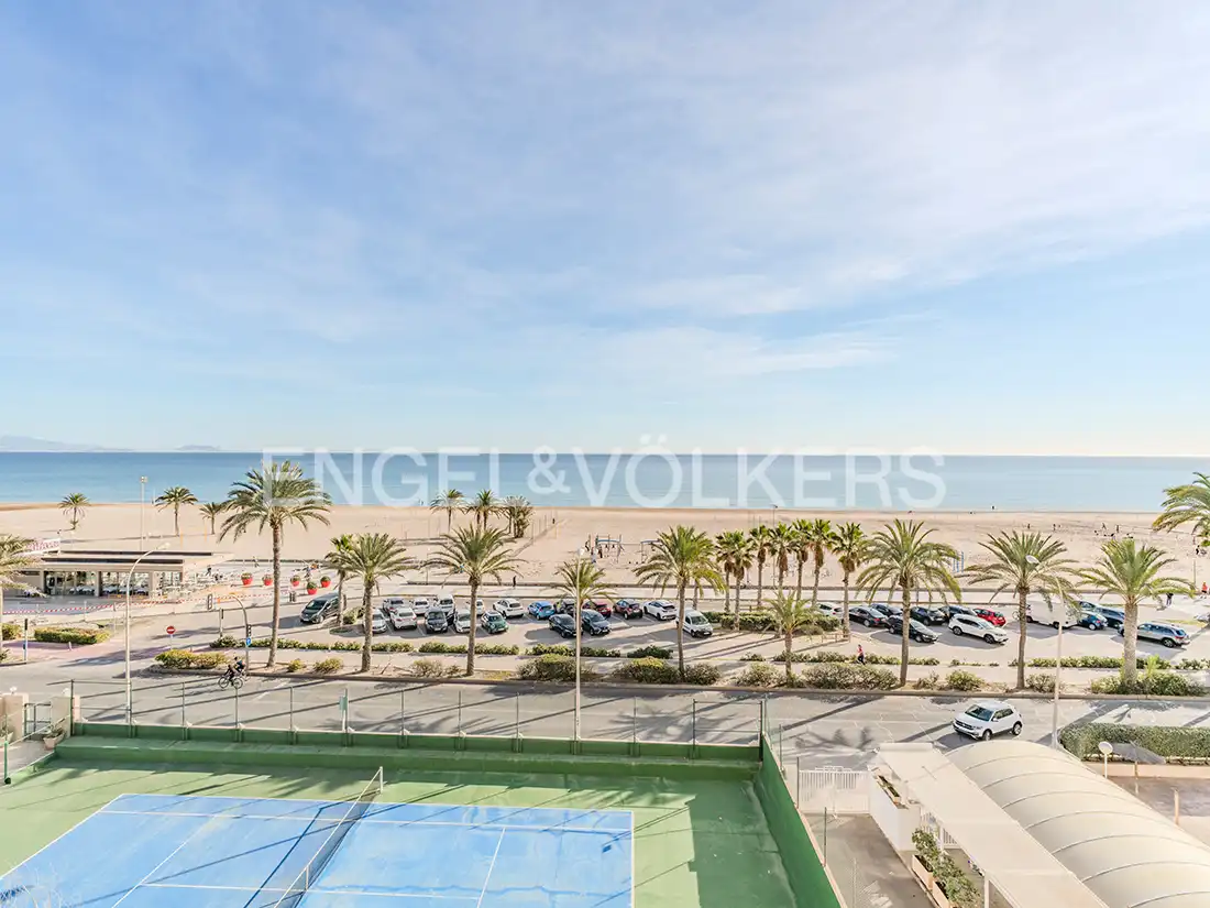 Außenansicht von Wohnung zum Verkauf in Alicante / Alacant mit Klimaanlage, Heizung und Gemeinschaftspool