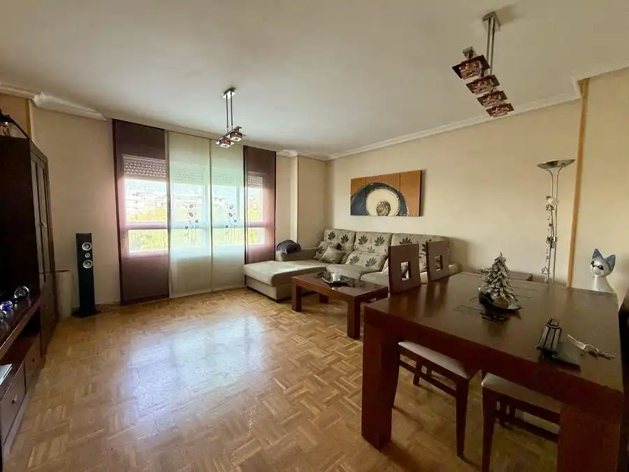 Wohnzimmer von Wohnung zum Verkauf in Madrid mit Klimaanlage, Heizung und Schwimmbad