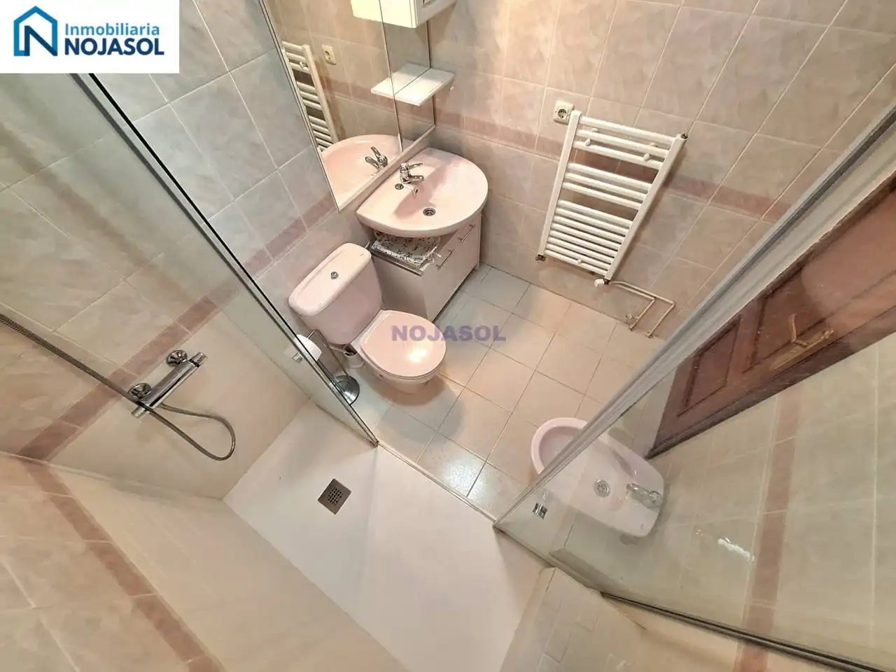 Baño de Apartamento de alquiler en Noja con Calefacción, Terraza y Amueblado