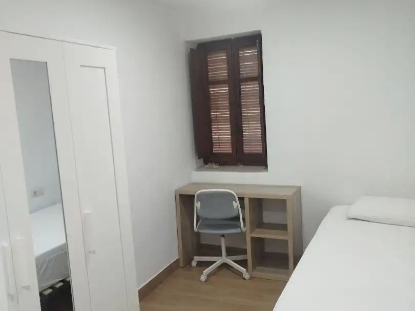 Dormitori de Casa o xalet en venda en Burjassot amb Terrassa