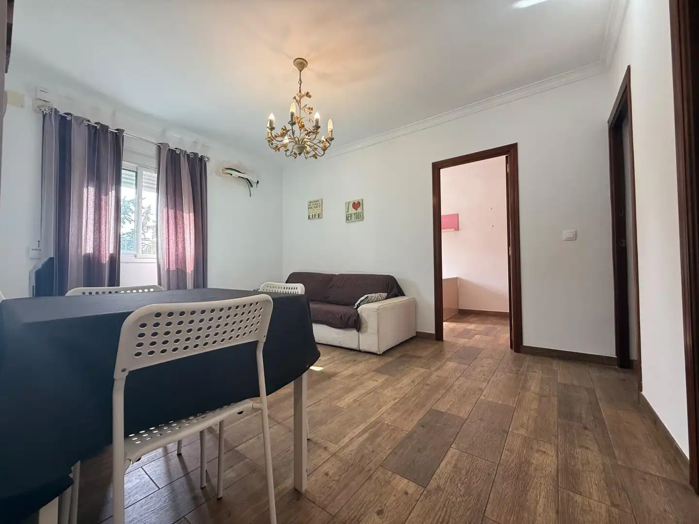 Sala d'estar de Pis en venda en Jerez de la Frontera amb Aire condicionat i Moblat