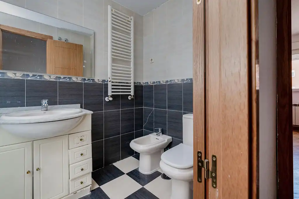 Baño de Piso en venta en Madrid con Calefacción