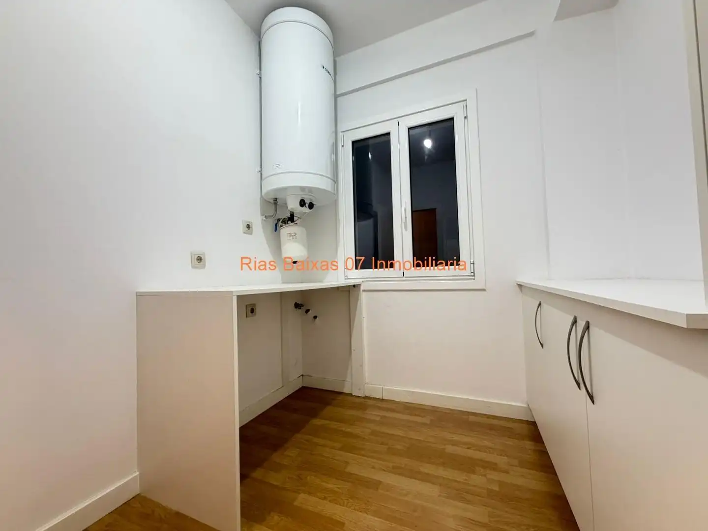 Kitchen of Flat for sale in Vigo   with Heating and Terrace