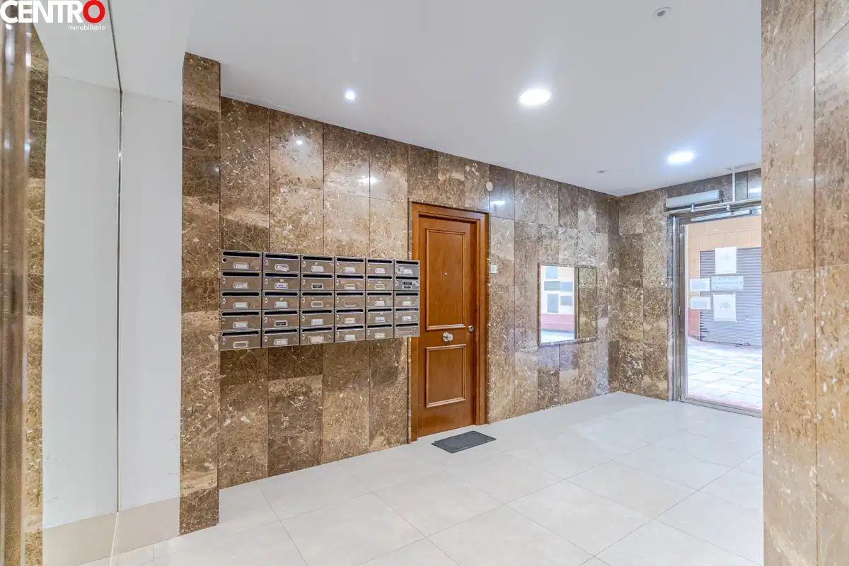 Piso en venta en Granada con Aire acondicionado y Terraza